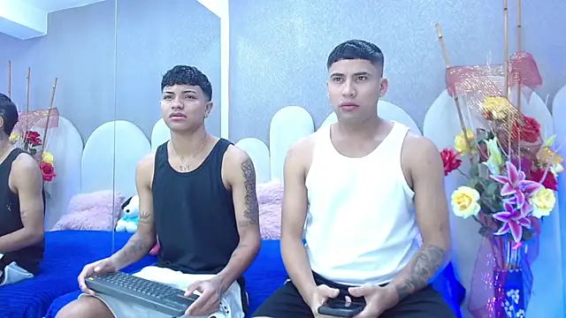 party duo playboy online show from April 23, 2026, 2:57 am