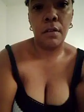 Snapshot of spider37 chatting on April 16, 2026, 6:09 pm spider37 online show from April 16, 2026, 6:09 pm