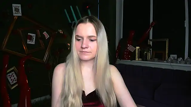 Snapshot of SherriButlers chatting on April 23, 2026, 5:19 am SherriButlers online show from April 23, 2026, 5:19 am