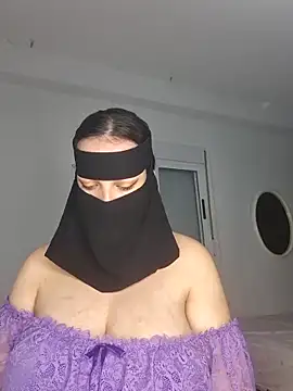 Big as-big online show from April 12, 2026, 6:35 pm