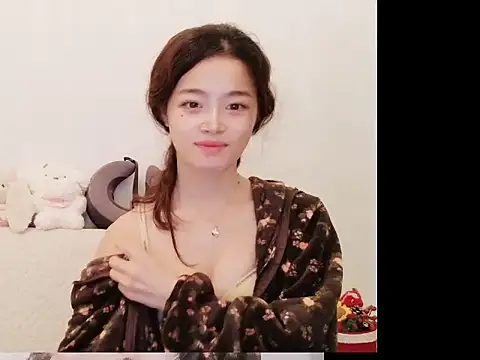 Snapshot of cc-8 chatting on March 26, 2026, 4:56 pm cc-8 online show from March 26, 2026, 4:56 pm