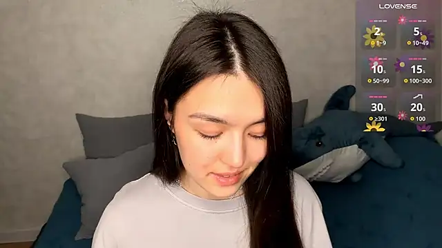 lilysolar online show from April 5, 2026, 3:42 pm
