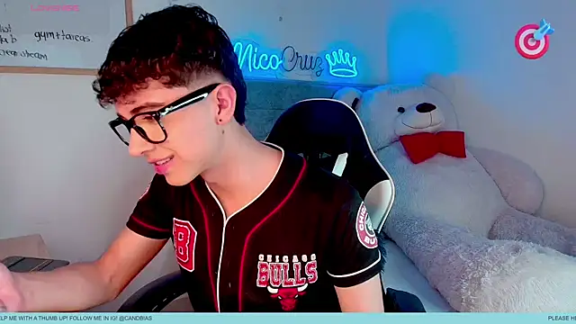 Snapshot of niico_prince chatting on March 29, 2026, 4:29 pm niico prince online show from March 29, 2026, 4:29 pm