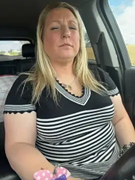 Snapshot of sweetkacibaby chatting on April 28, 2026, 4:56 pm sweetkacibaby online show from April 28, 2026, 4:56 pm
