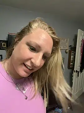 Snapshot of sweetkacibaby chatting on May 15, 2026, 3:19 pm sweetkacibaby online show from May 15, 2026, 3:19 pm