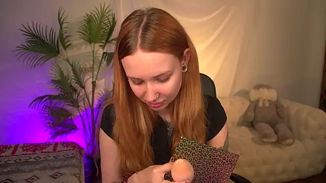 zoeforrd online show from April 24, 2026, 6:27 am