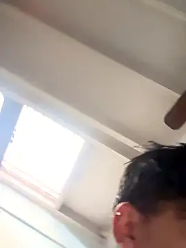 Snapshot of adihaveabigdick chatting on April 1, 2026, 9:32 am adihaveabigdick online show from April 1, 2026, 9:32 am