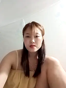 Snapshot of -Bitilu- chatting on April 24, 2026, 1:57 pm -Bitilu- online show from April 24, 2026, 1:57 pm