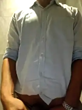 Snapshot of HornyDesiBoi chatting on June 8, 2026, 8:48 am HornyDesiBoi online show from June 8, 2026, 8:48 am