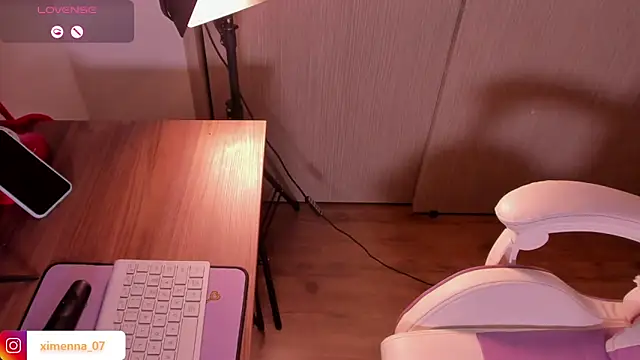 ximena 07 online show from April 9, 2026, 3:17 am