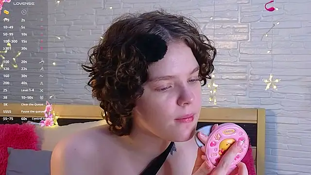 Snapshot of Amely_Muerte chatting on April 23, 2026, 3:41 am Amely Muerte online show from April 23, 2026, 3:41 am