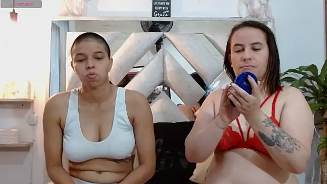 Natasha and zoe  online show from June 7, 2026, 11:47 am