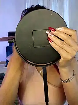 Snapshot of tatianabelli chatting on April 23, 2026, 5:48 pm tatianabelli online show from April 23, 2026, 5:48 pm