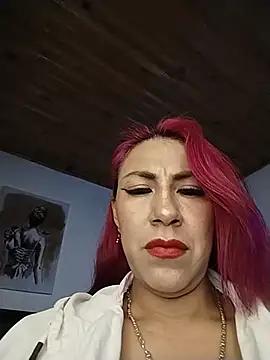 Snapshot of tatianabelli chatting on June 3, 2026, 10:48 pm tatianabelli online show from June 3, 2026, 10:48 pm