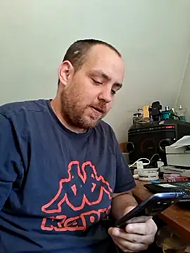 fettgail-0507 online show from April 28, 2026, 10:53 am