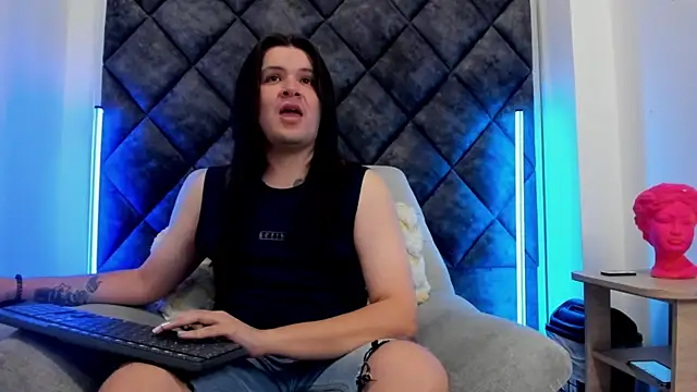 MatthewDavis  online show from March 29, 2026, 11:32 am