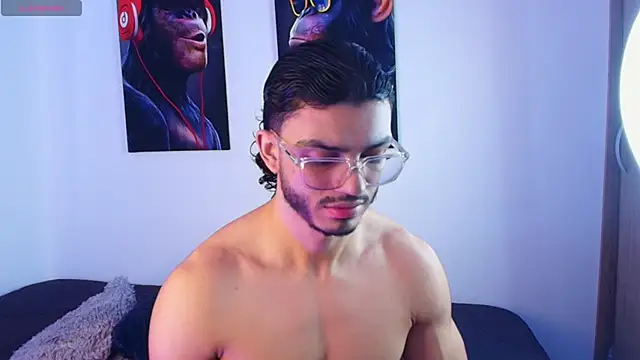 IamAxel03 online show from May 1, 2026, 6:23 pm