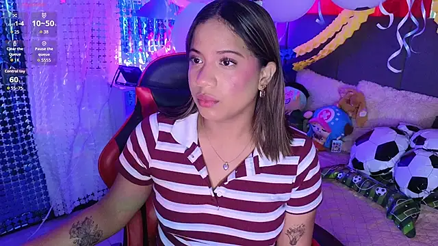 Snapshot of ZaraBlazze_ chatting on June 15, 2026, 1:13 pm ZaraBlazze online show from June 15, 2026, 1:13 pm
