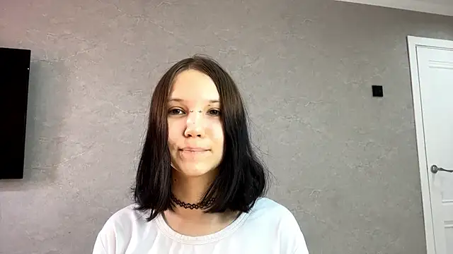 AmeliaMiotii online show from April 4, 2026, 10:35 am