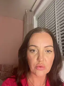 Snapshot of Ladyluxee chatting on March 28, 2026, 8:41 pm Ladyluxee online show from March 28, 2026, 8:41 pm