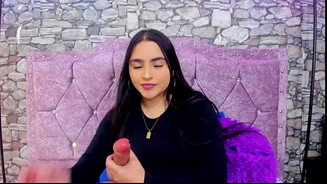 Snapshot of sweet__cherry1 chatting on May 12, 2026, 7:00 pm sweet cherry1 online show from May 12, 2026, 7:00 pm