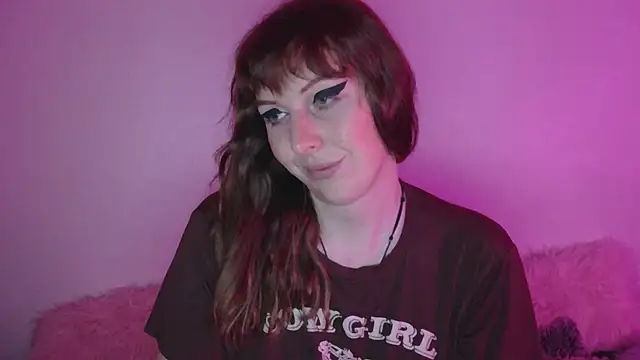 April  kittyy online show from May 18, 2026, 8:09 am