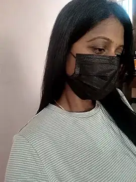 Snapshot of Tamil_Hot_Thara chatting on April 10, 2026, 10:42 am Tamil Hot Thara online show from April 10, 2026, 10:42 am