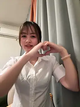 Yang 218 online show from April 25, 2026, 9:23 am