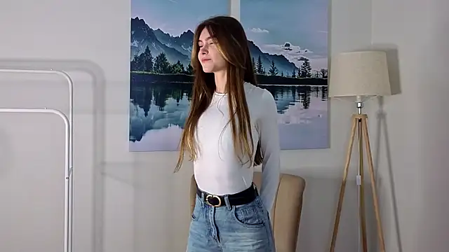 CherlyGuss online show from March 28, 2026, 5:51 am