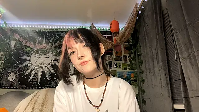 Snapshot of DancingDancingLove chatting on March 27, 2026, 9:25 pm DancingDancingLove online show from March 27, 2026, 9:25 pm