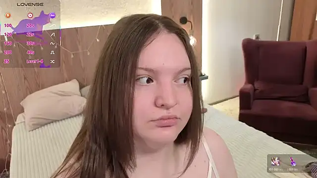 Snapshot of Kristy_Grace chatting on April 14, 2026, 8:09 am Kristy Grace online show from April 14, 2026, 8:09 am