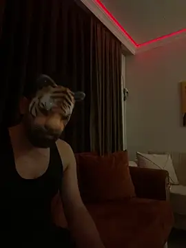 Snapshot of sena060 chatting on April 15, 2026, 7:43 pm sena060 online show from April 15, 2026, 7:43 pm