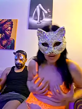 Snapshot of sena060 chatting on April 15, 2026, 8:31 pm sena060 online show from April 15, 2026, 8:31 pm