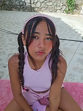 Pretty karol online show from May 23, 2026, 1:48 pm