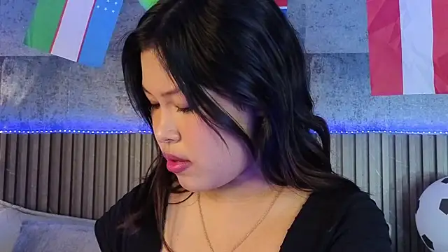 KerlenTeen online show from June 20, 2026, 6:44 pm