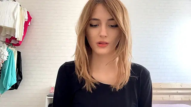 CassiPlacido online show from March 29, 2026, 9:53 am