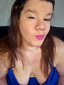 Snapshot of curvystachel42 chatting on April 9, 2026, 10:53 am curvystachel42 online show from April 9, 2026, 10:53 am