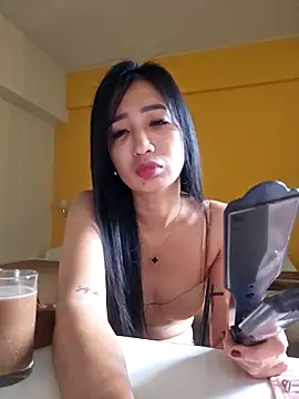 Emceeeeee25 online show from March 29, 2026, 4:45 am