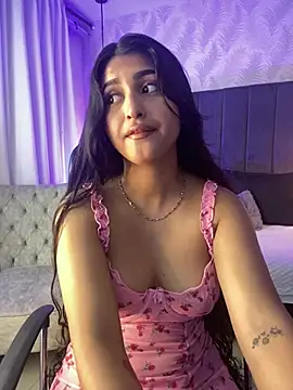 Snapshot of AngelCheerry_ chatting on April 10, 2026, 11:48 am AngelCheerry online show from April 10, 2026, 11:48 am