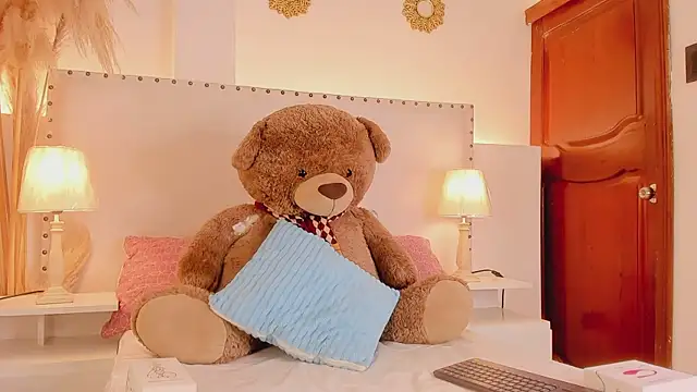 madisson  Stone online show from May 16, 2026, 10:41 pm