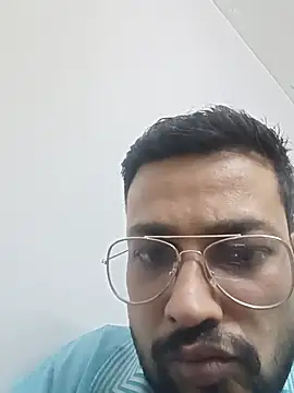 herochoclateboy online show from May 19, 2026, 4:41 am