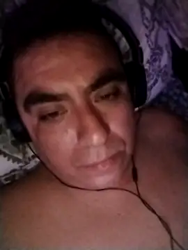 Snapshot of Manuel3910 chatting on May 7, 2026, 8:42 am Manuel3910 online show from May 7, 2026, 8:42 am