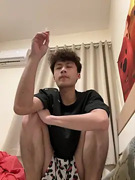 sexyboy-3525 online show from April 15, 2026, 1:07 pm