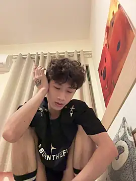 sexyboy-3525 online show from May 14, 2026, 7:26 am