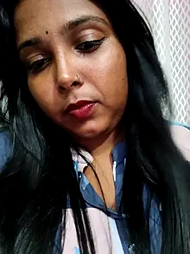 cutie siyaa online show from April 19, 2026, 6:32 pm