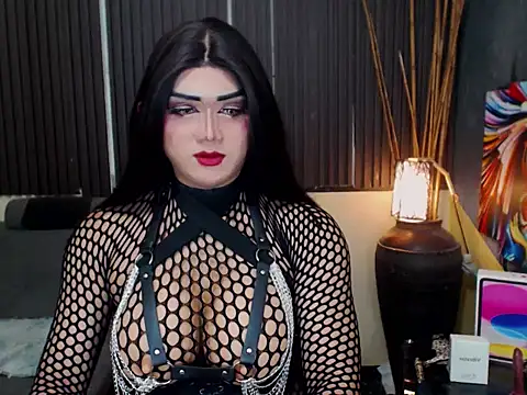 HugexMsLovelyxCock online show from May 8, 2026, 8:08 am
