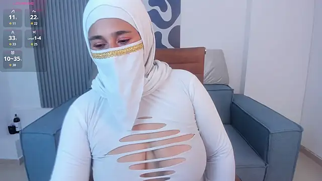 Snapshot of Thalia_hala chatting on May 22, 2026, 6:02 pm Thalia hala online show from May 22, 2026, 6:02 pm