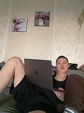Z Milll online show from May 24, 2026, 2:44 pm