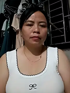 Snapshot of -Hami- chatting on May 3, 2026, 1:28 pm -Hami- online show from May 3, 2026, 1:28 pm