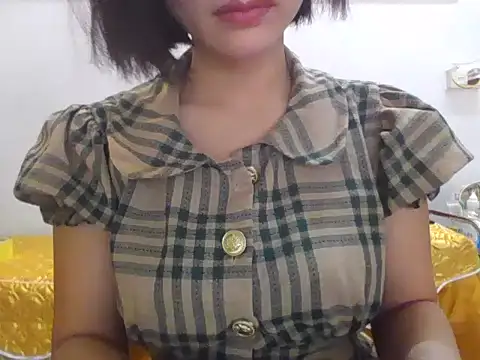 Lyna 2k online show from April 9, 2026, 8:42 am